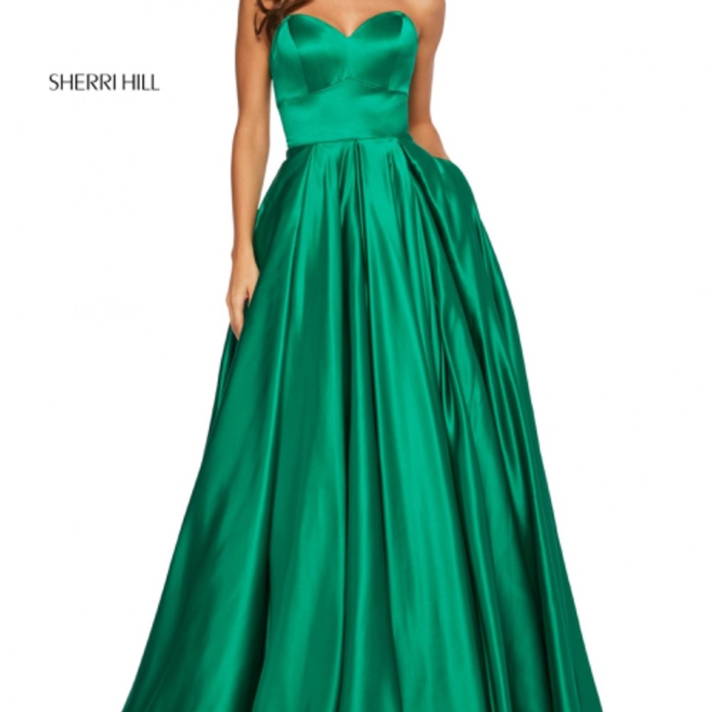 Emerald green Sherri hill prom dress